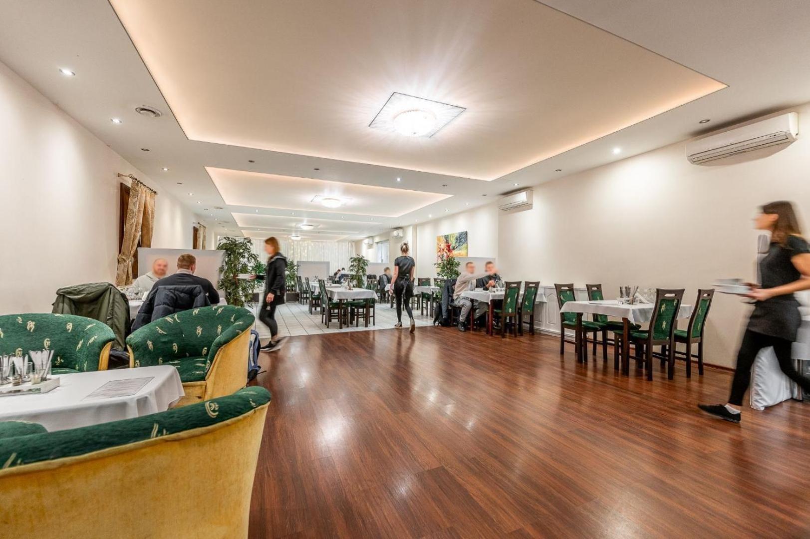 Hotel Zlate Kösice Dış mekan fotoğraf
