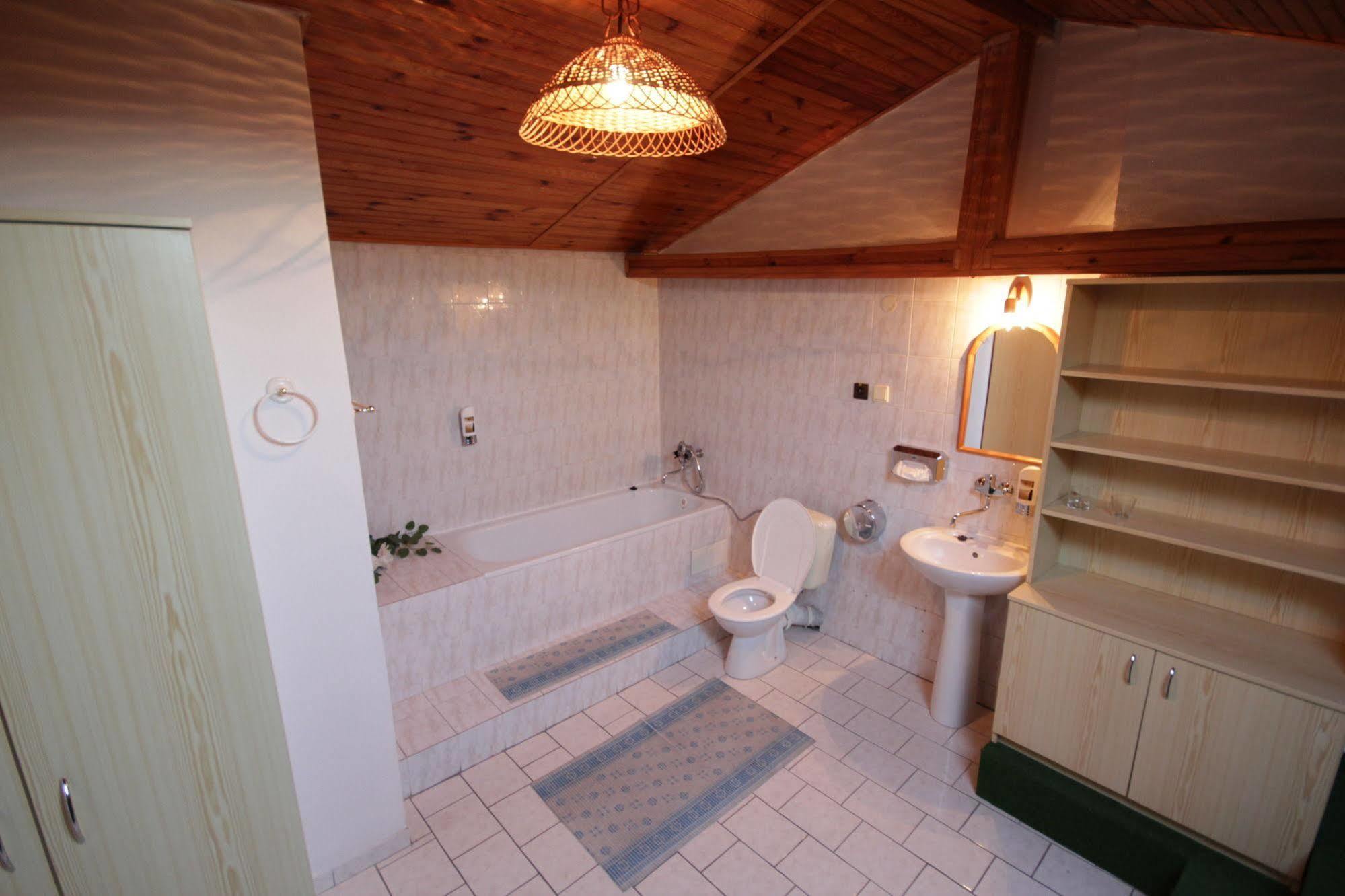 Hotel Zlate Kösice Dış mekan fotoğraf