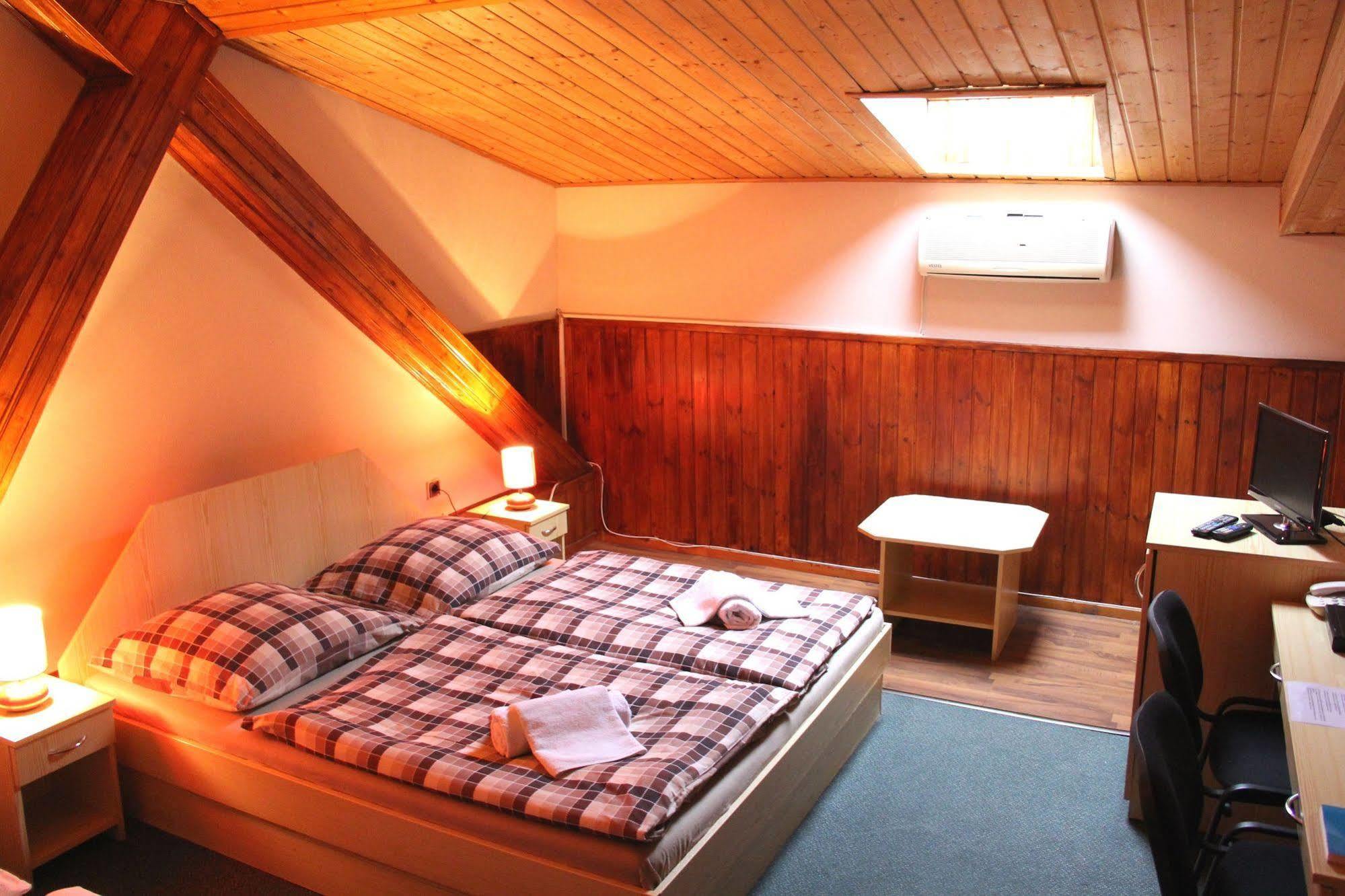 Hotel Zlate Kösice Dış mekan fotoğraf